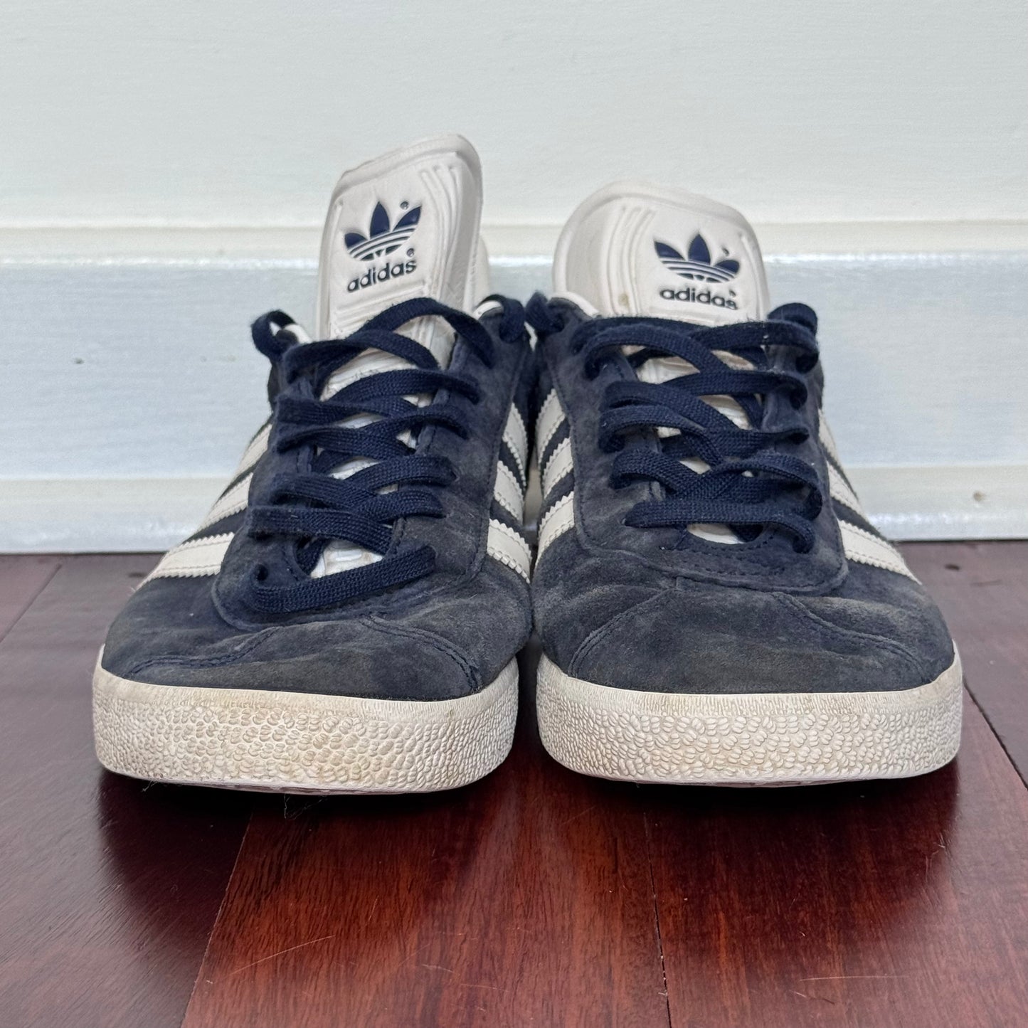 Adidas Originals Gazelle Navy Suede Sneakers – Size 7.5 US