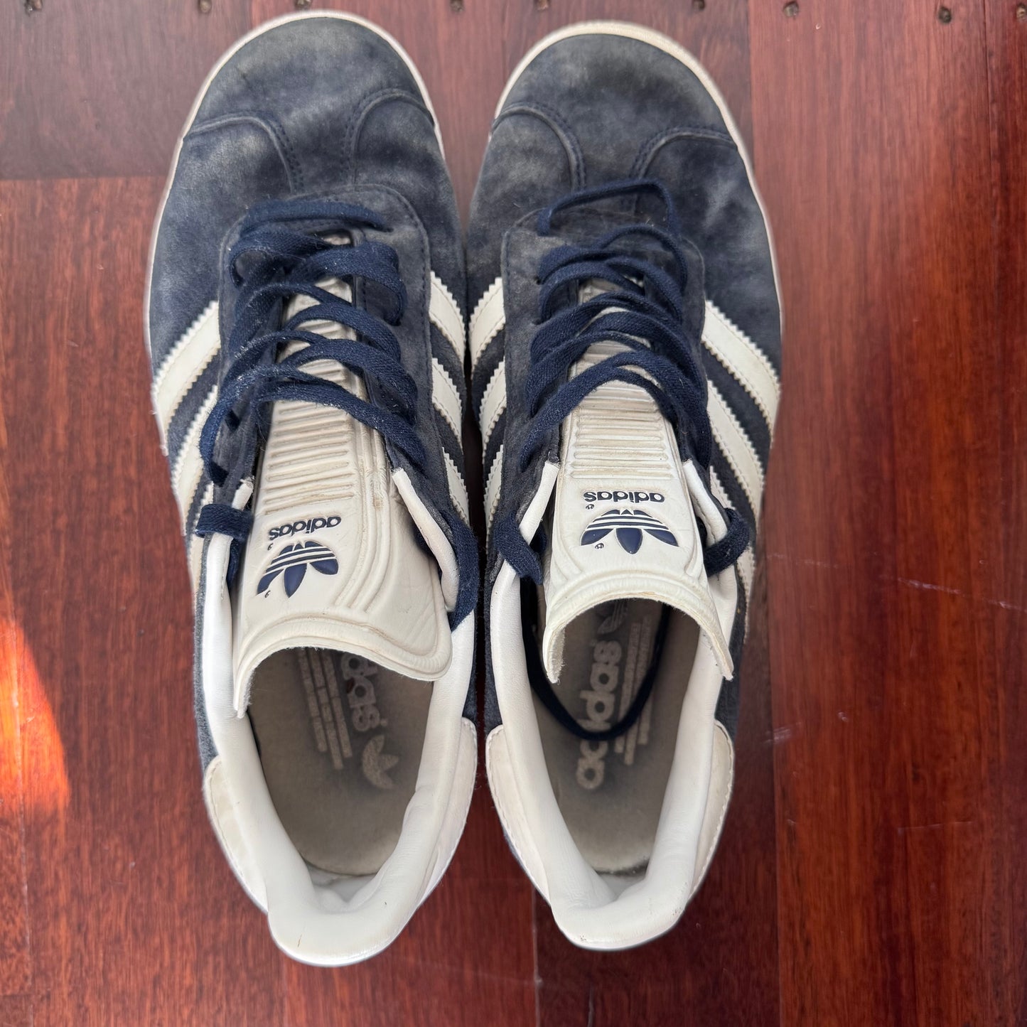 Adidas Originals Gazelle Navy Suede Sneakers – Size 7.5 US