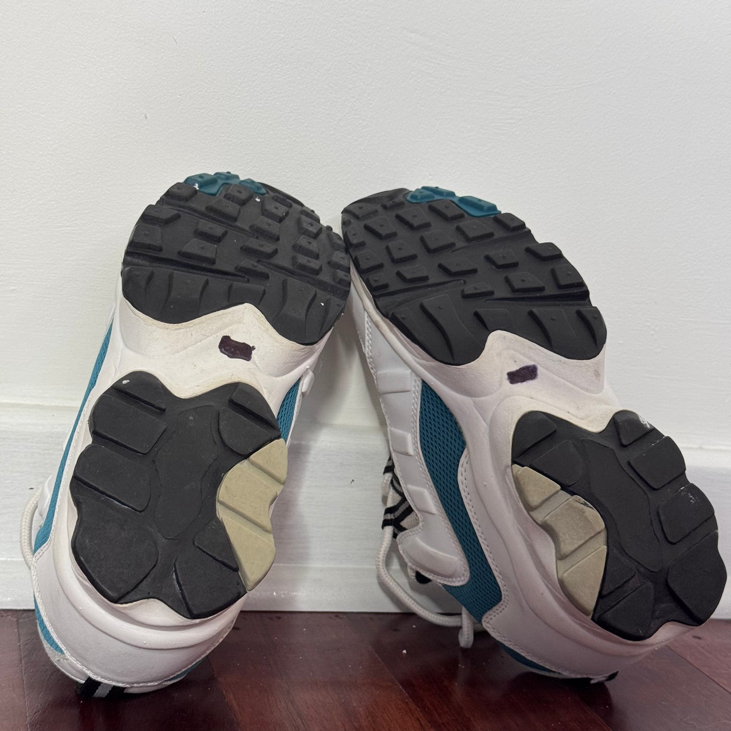 A.D.P. White & Teal Chunky Trail Sneakers with Graphic Lacing – Size 7